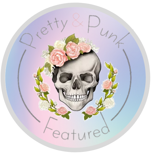 Pretty & punk feature badge - multi (1)